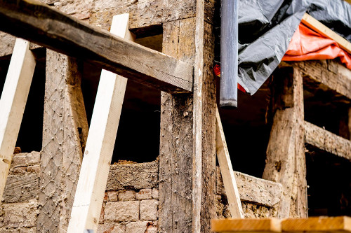 Fachwerk restaurieren Zimmermann Meister Holzbau Marc Keating