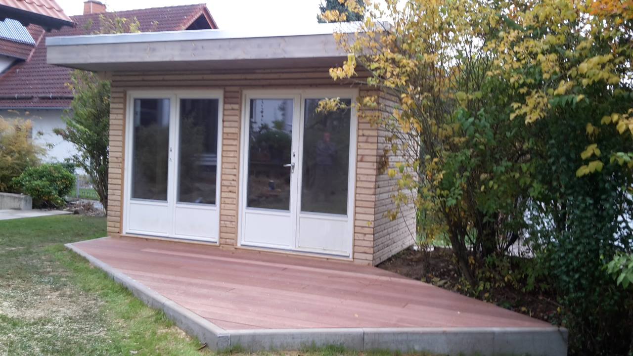 Terrasse Holzhütte Gartenhütte Holzbau Zimmermann Terrasse edel Kassel Vellmar Ahnatal Terrasse vor der Gartenhütte, Holz Holzbau individuell Eschwege Lohfelden Nieste